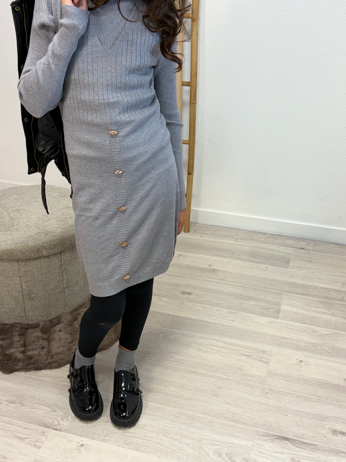 Ensemble Grey Gold